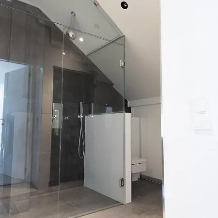 2Ndhomes Stunning 99M2 1Br Penthouse With Sauna And Balcony דירה