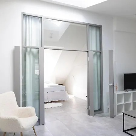 דירה 2Ndhomes Stunning 99M2 1Br Penthouse With Sauna And Balcony *